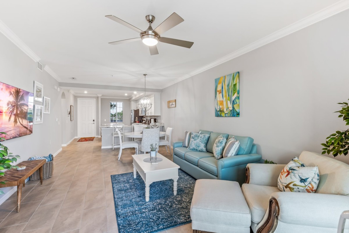 Beautiful, Updated Terrace Condo