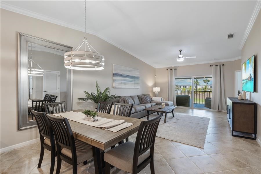 Dining / Living Room