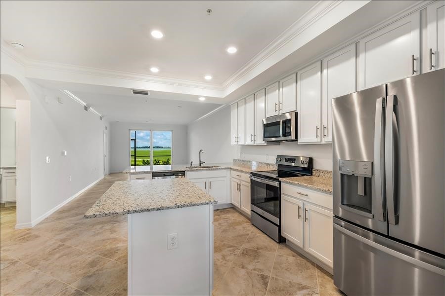 3rd Floor Condo For Annual Rental
