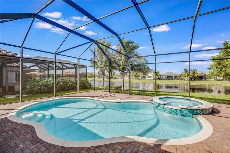 Pool of Naples vacation home