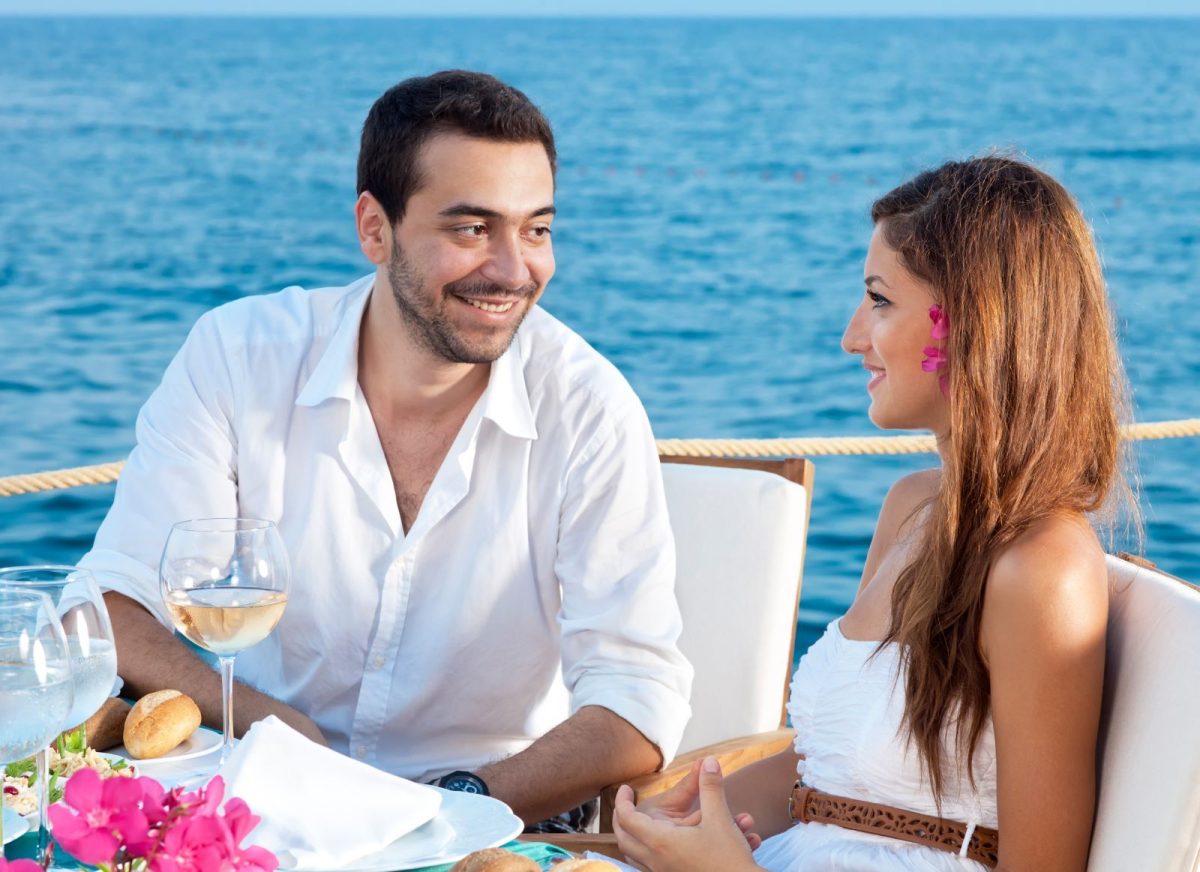 waterfront dining in Fort Myers beach