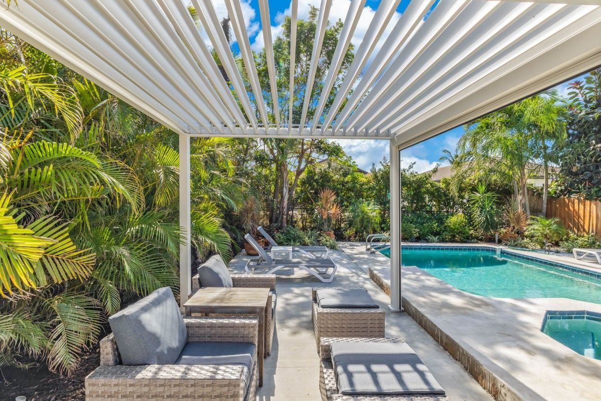 pool of naples vacation rental